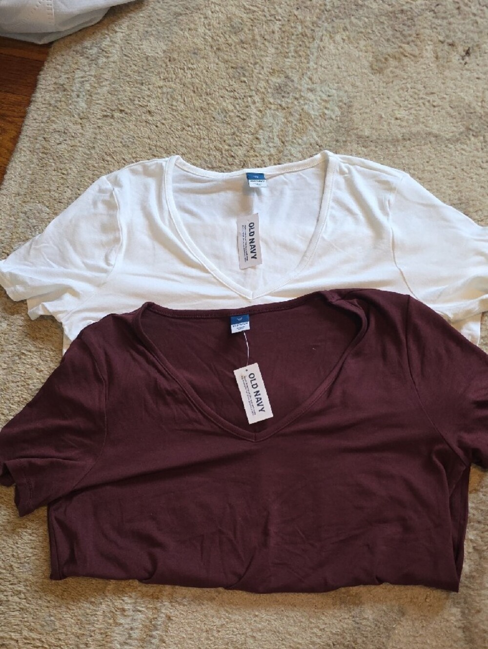 Oversized V-Neck Short Sleeve Tops - Burgundy White Set of 2